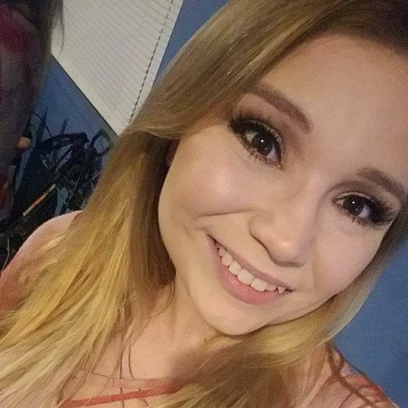 Meet your Posher, Randi - Picture 1 of 1